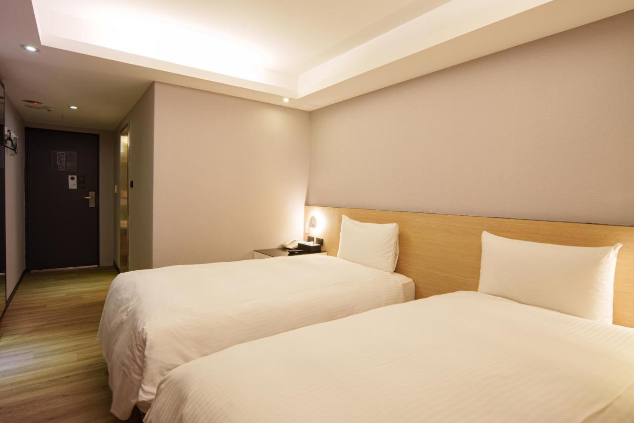 Hub Hotel Huyện Thổ Thành Ngoại thất bức ảnh