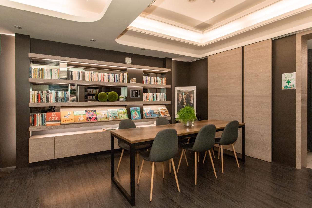 Hub Hotel Huyện Thổ Thành Ngoại thất bức ảnh