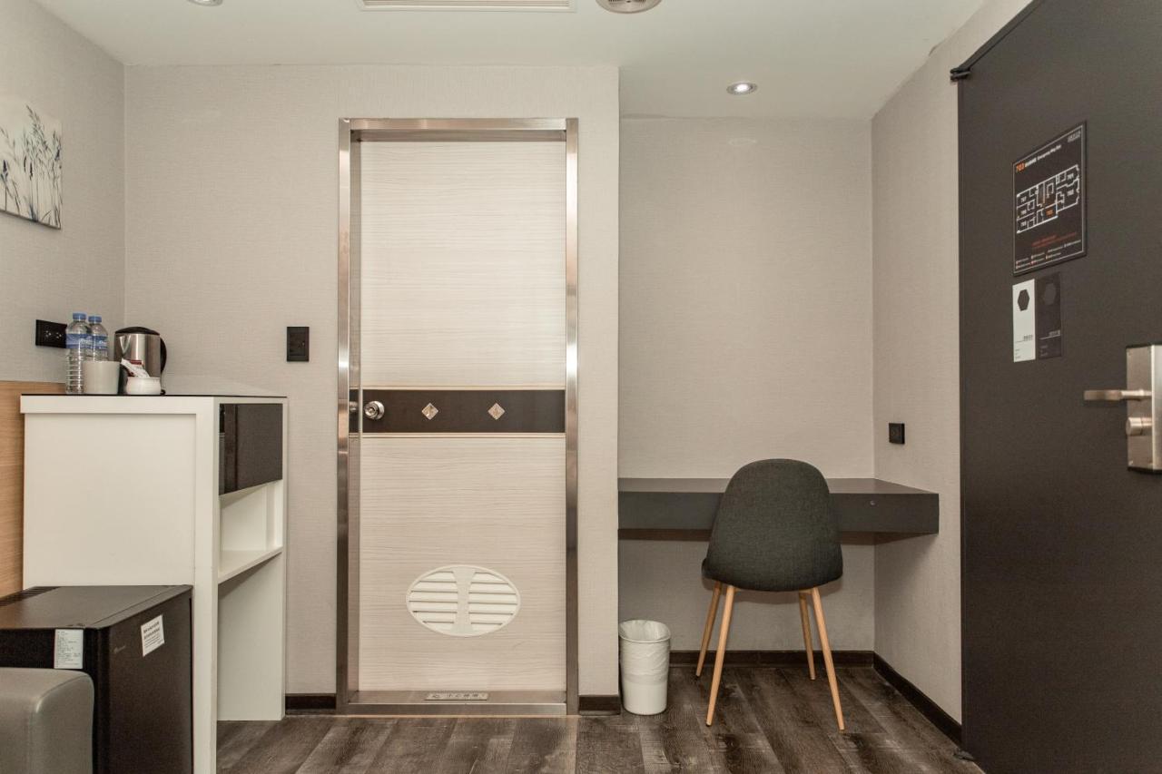 Hub Hotel Huyện Thổ Thành Ngoại thất bức ảnh
