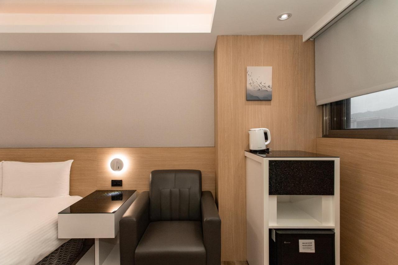 Hub Hotel Huyện Thổ Thành Ngoại thất bức ảnh