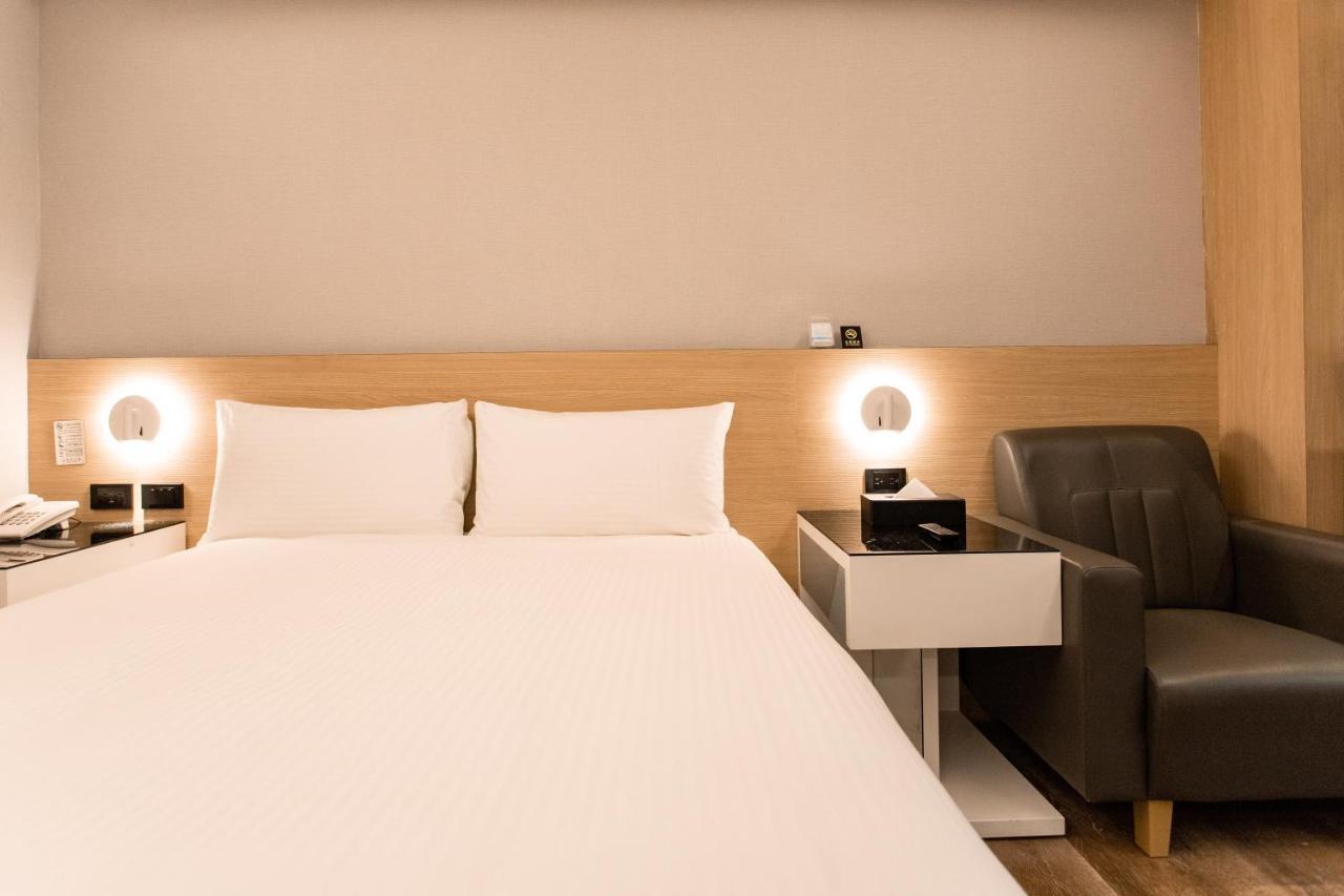 Hub Hotel Huyện Thổ Thành Ngoại thất bức ảnh